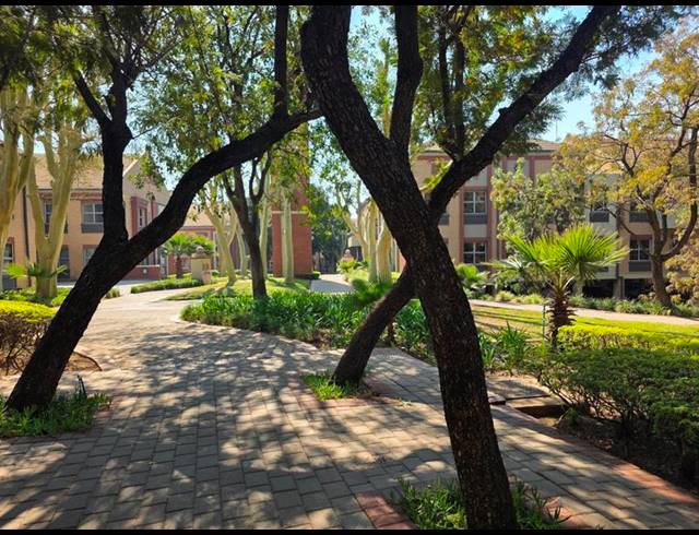 BUSINESS PROPERTY TO RENT IN MENLYN